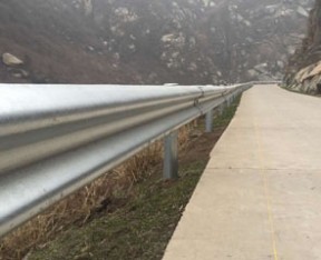 海南高速公路波形护栏
